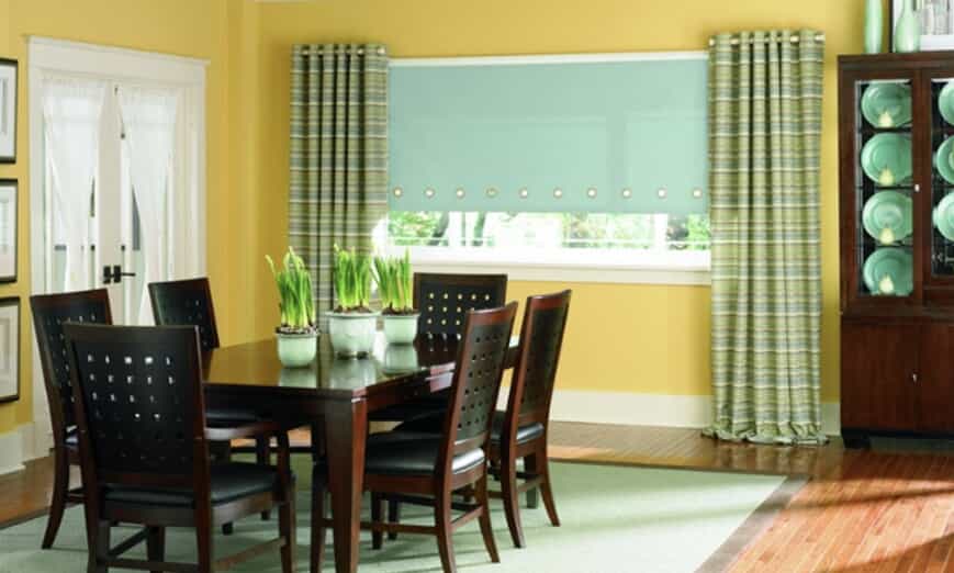 window treatment in dining room