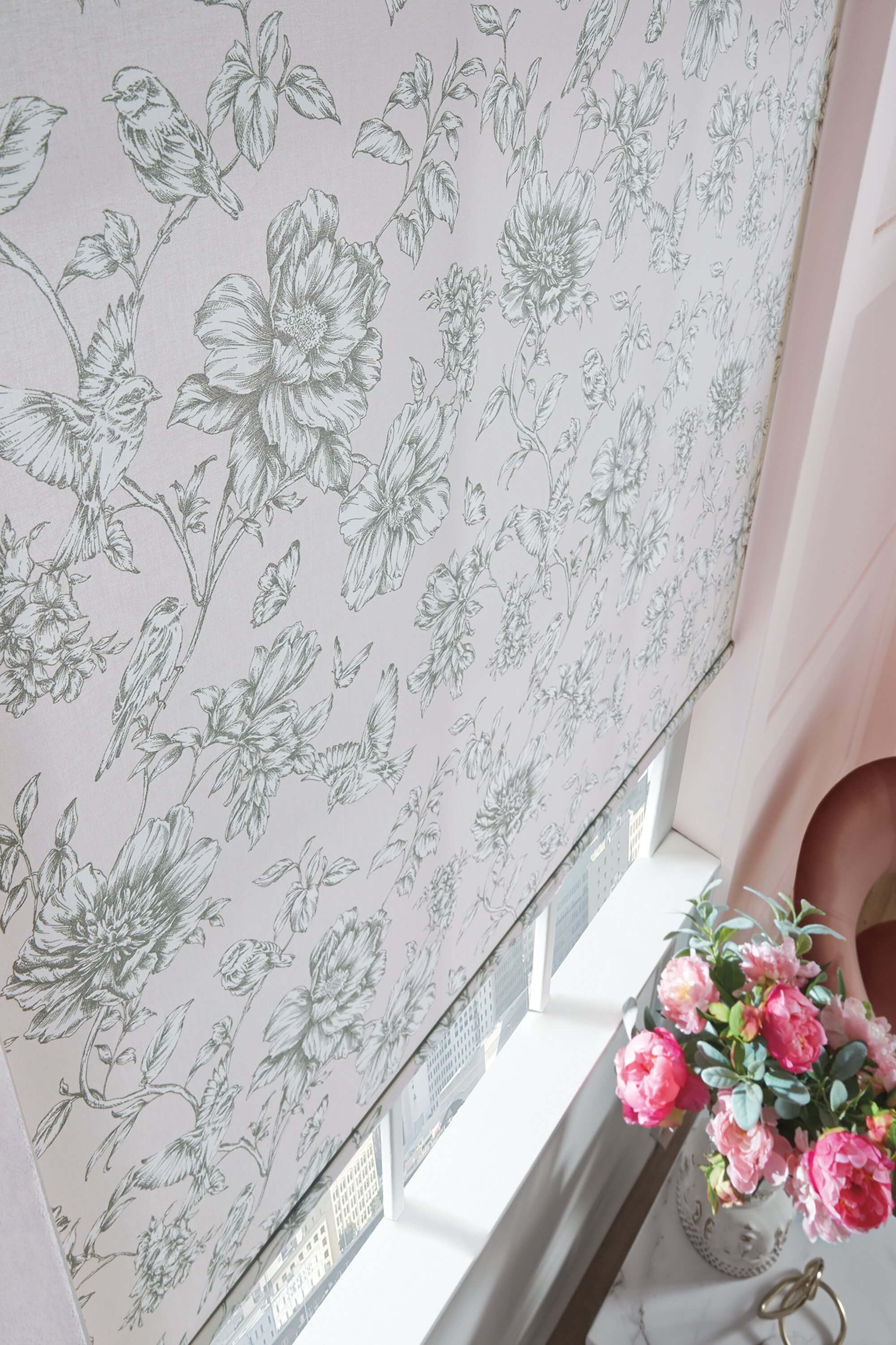 Roller shades are also easy window treatments to keep clean because of their smooth surface. Roller shades are also easy window treatments to keep clean because of their smooth surface.