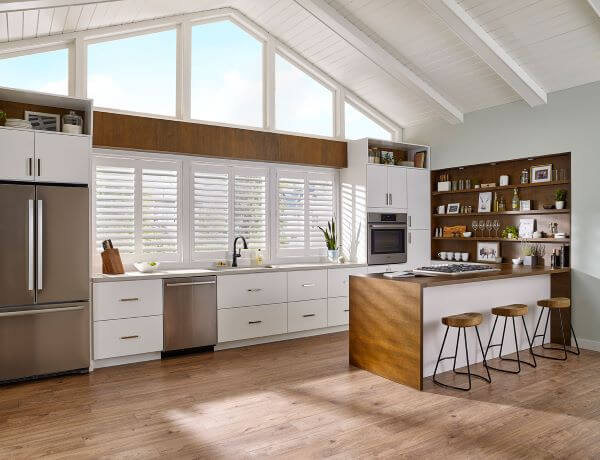 Natural light is a great way to make an indoor environment feel like an extension of the great outdoors. Natural light is a great way to make an indoor environment feel like an extension of the great outdoors.